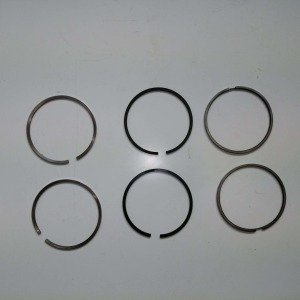 Piston rings (+0.5 mm) - 04271031-02