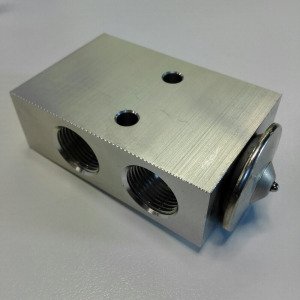 Expansion valve - 1990756C2